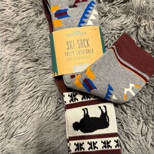 Northeast Ski Socks Brown Ski Socks with Aztec Mountain Design NEW 2 Pairs Large